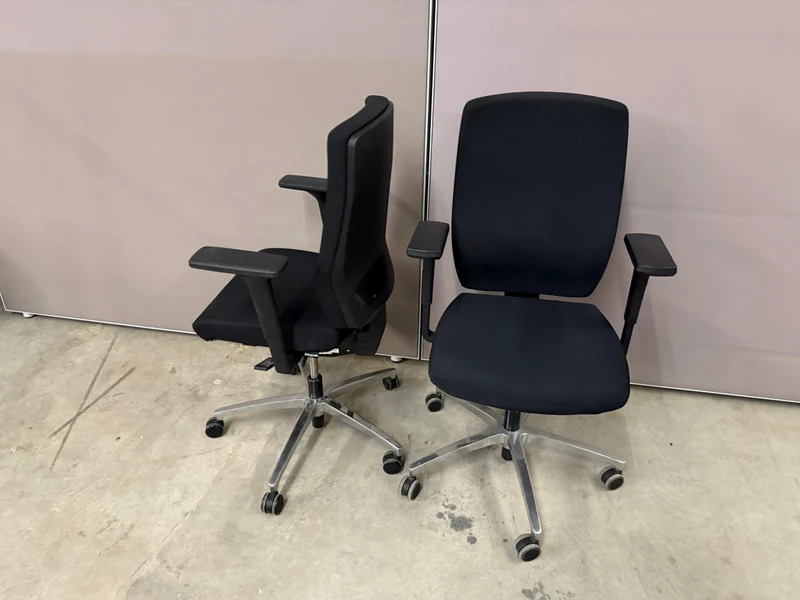 Dauphin Shape Bürodrehstuhl