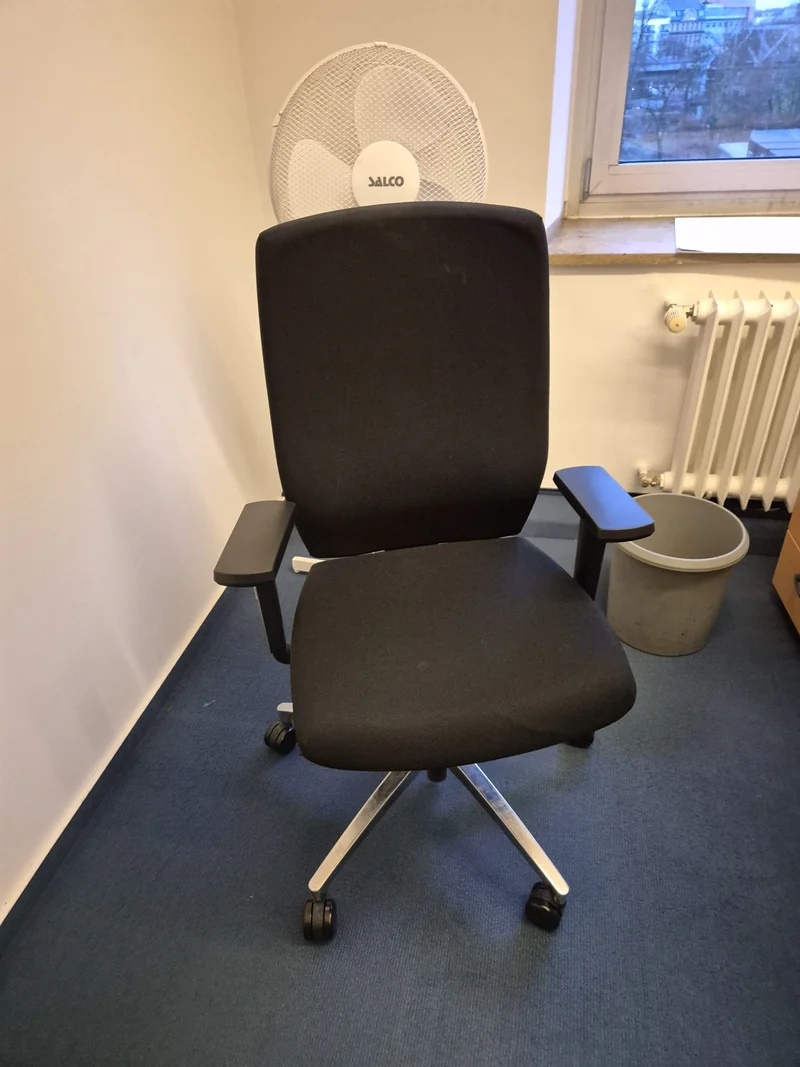 Dauphin Shape Bürodrehstuhl