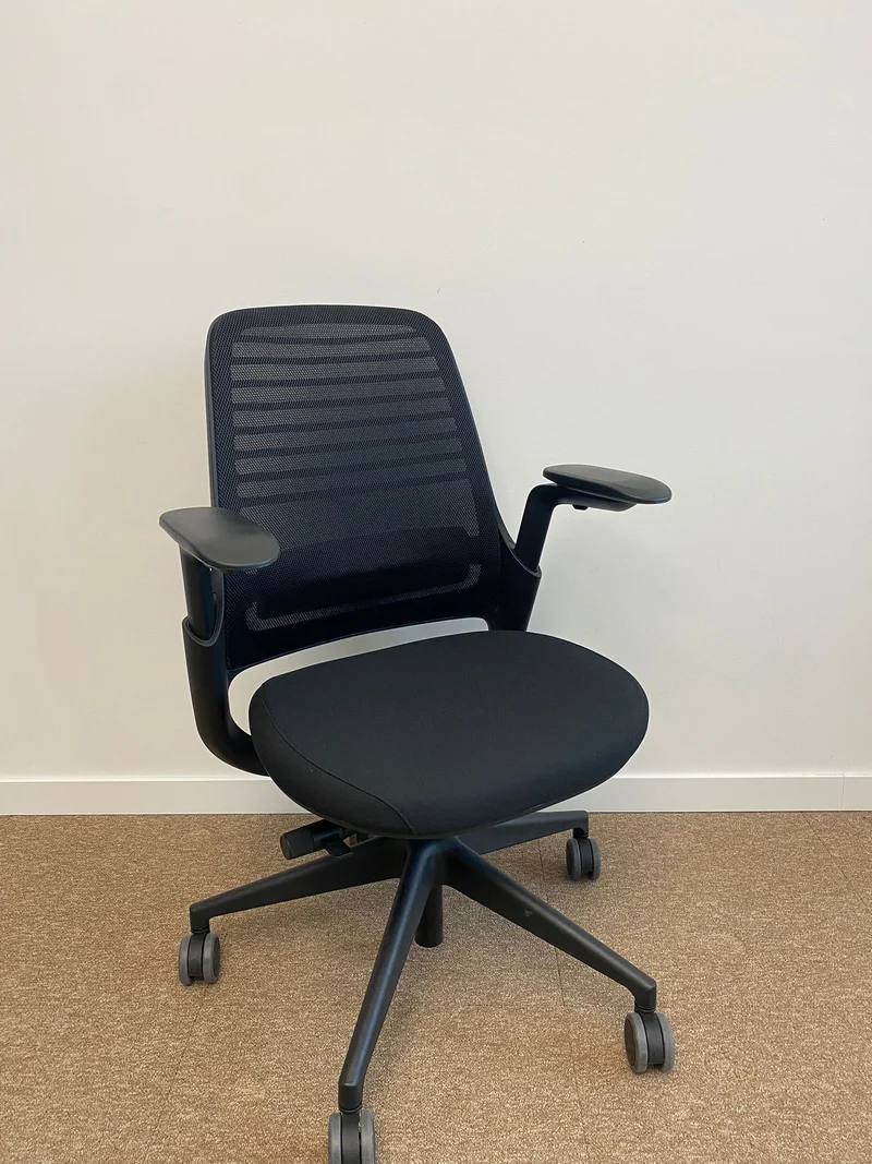Steelcase Series 1 mit Netzrücken Bürodrehstuhl