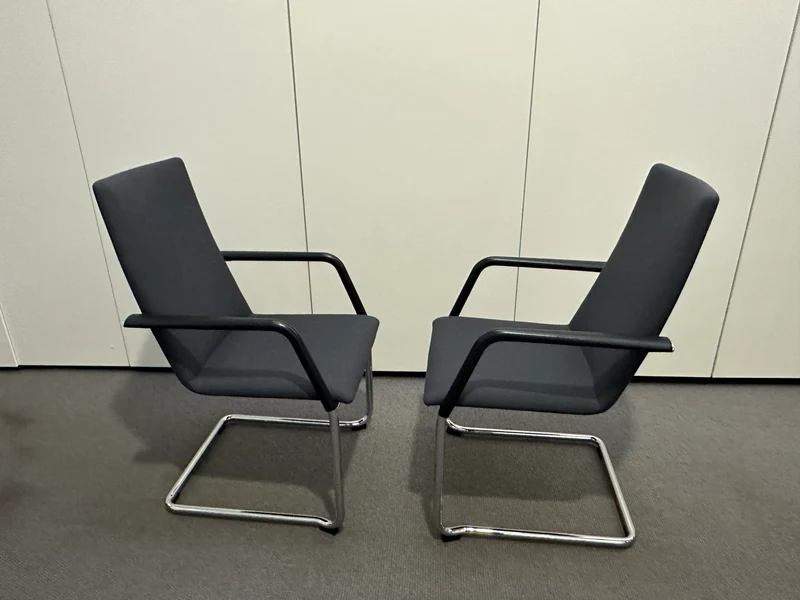 Brunner Fina Soft Konferenzstuhl Grau