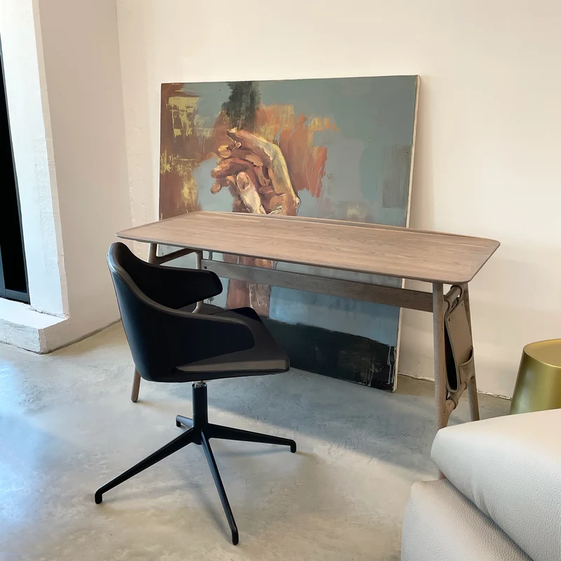 Meraviglia Swivel Armchair