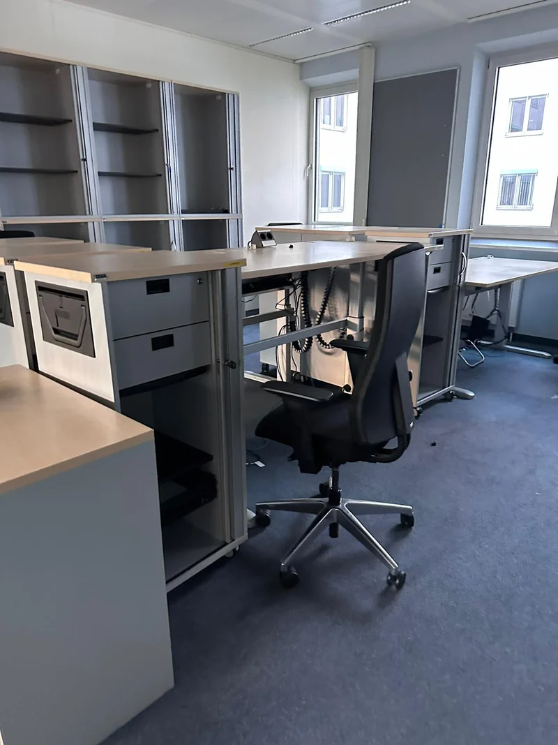Ceka Elektrisch höhenverstellbarer Schreibtisch Ahorn