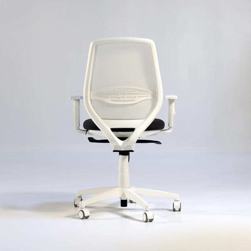 Post Task Armchair