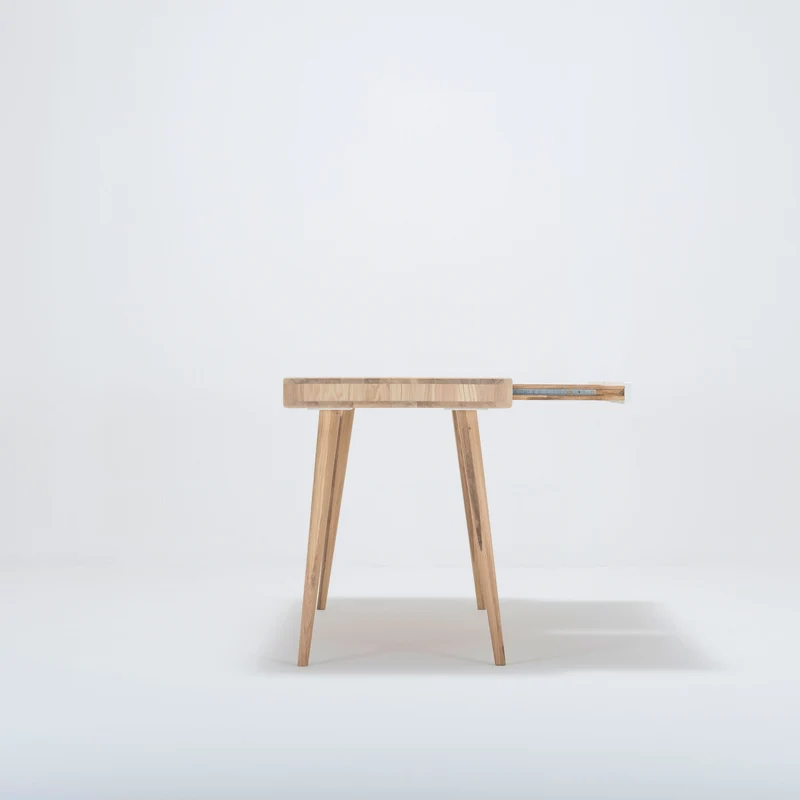 Ena Desk