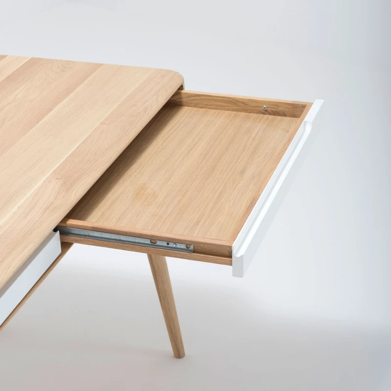 Ena Desk