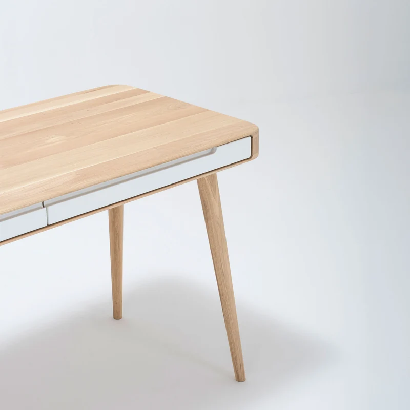 Ena Desk
