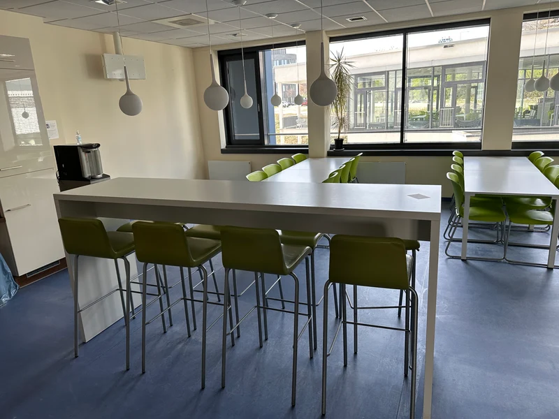 Steelcase Stehhocker Barhocker Leder Grün