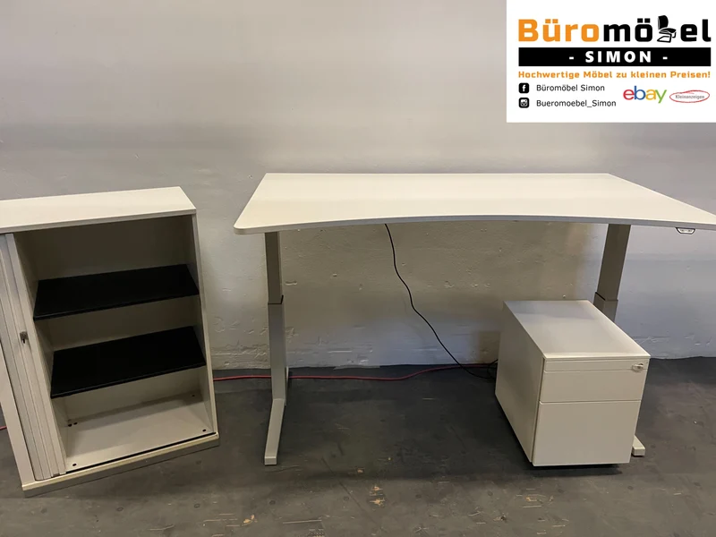 Steelcase elektrisch Höhenverstellbarer Cockpitschreibtisch Weiß / Lichtgrau