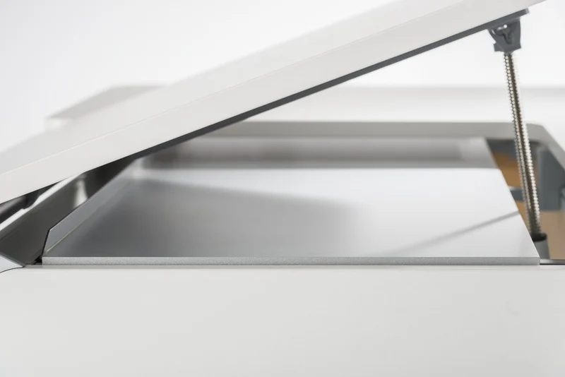 moll Champion Kids Ergonomic Desk
