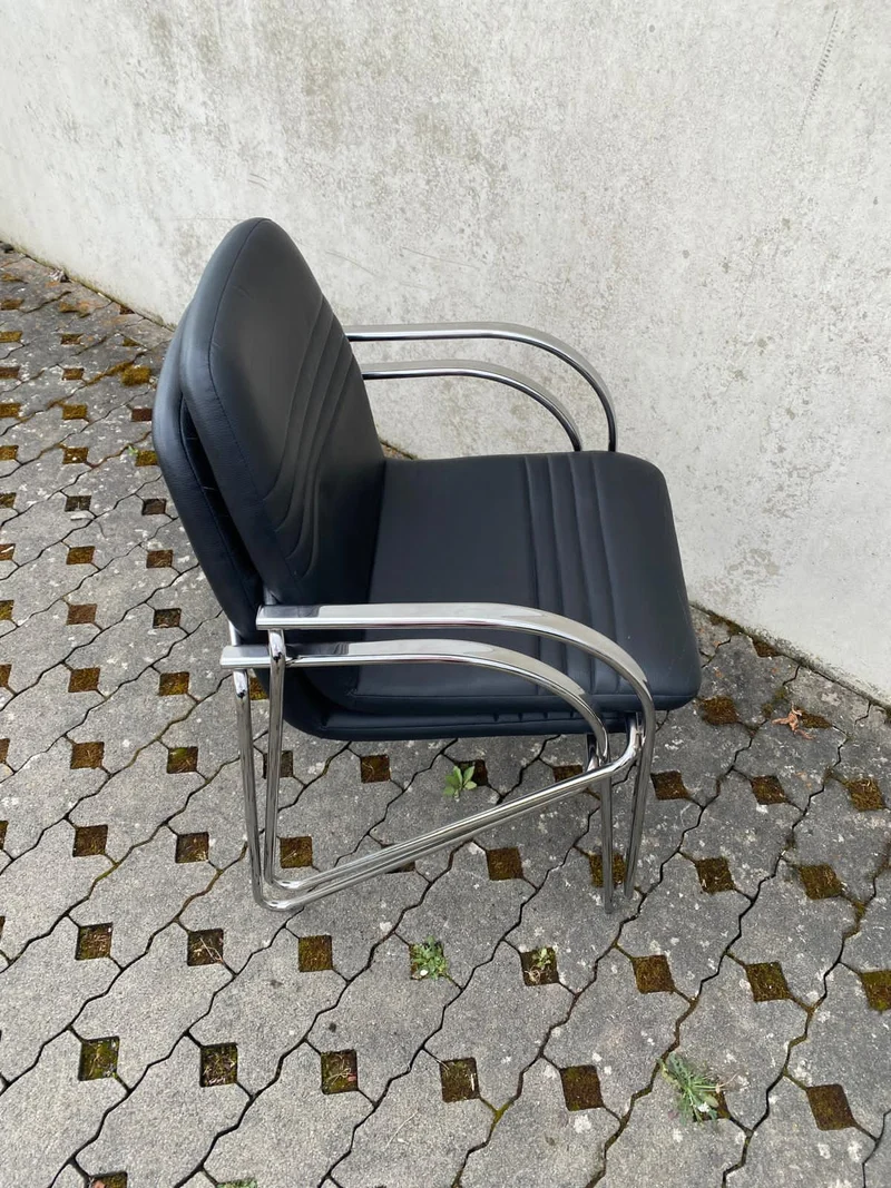 Dauphin Konferenzstuhl Leder