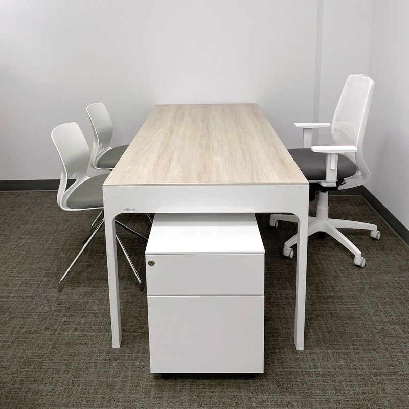 Lance Desk