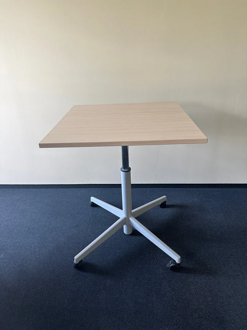 Steelcase Lift-up-Tisch